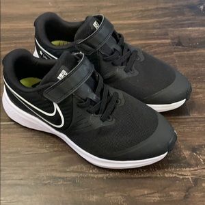 Rarely worn Nike star runner kids shoe size 2